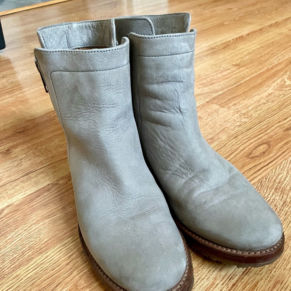 Frye nubuck chelsea boots - Picture 2 of 12